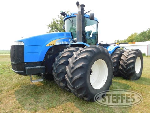 2009 New Holland T9050